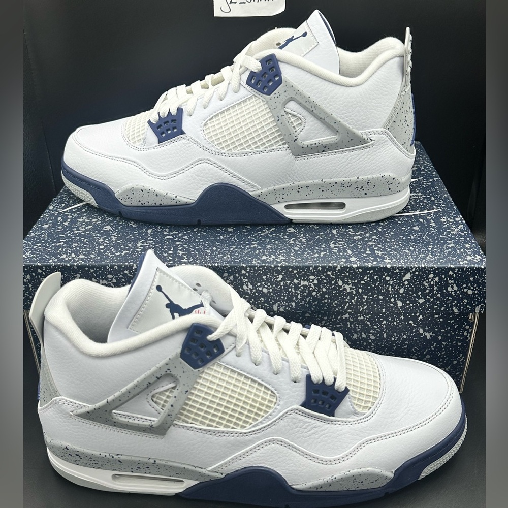 AIr Jordan 4 Midnight Navy Size 12 DH6927-140 NEW WITH BOX